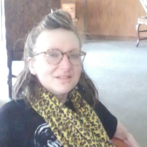 Meet your Posher, Valerie - Picture 1 of 4